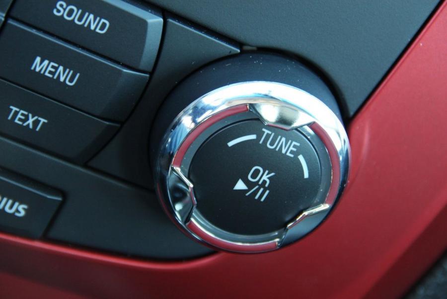  Ford Fusion Sport 2010 года  (фото 13 из 37)